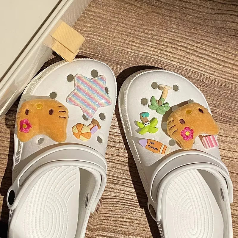 Hot Sale Hello Kitty Resin Shoe Charms Set  Cute Plush Shoe Decoration Accessories Removable Beach Vacation Style